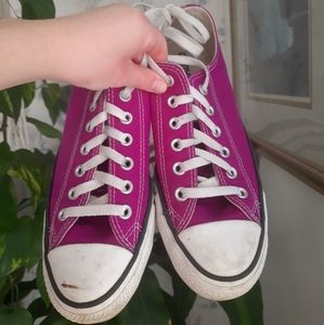Unisex Converse, 6 MENS/8 WOMENS, mixed berry/purple
